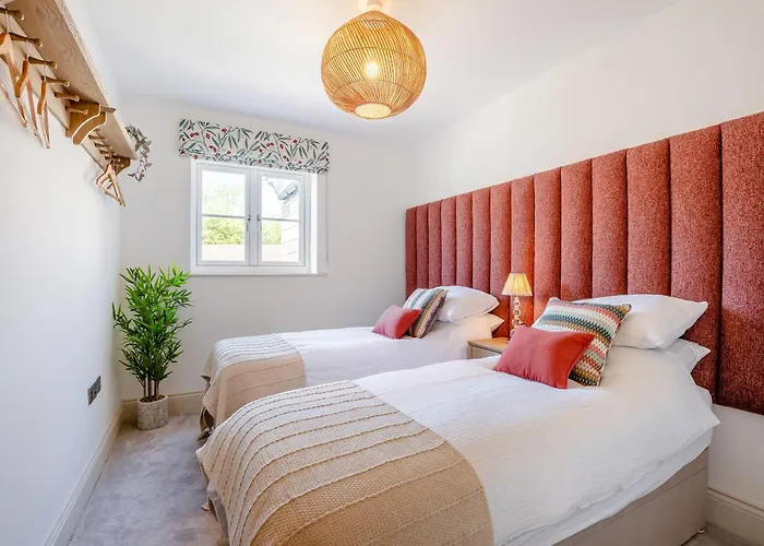 Spire View Apartament *