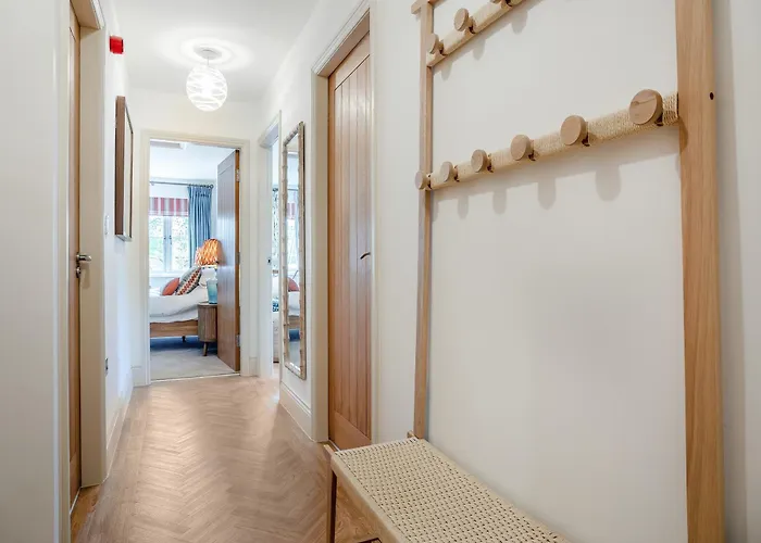 Spire View Apartament *